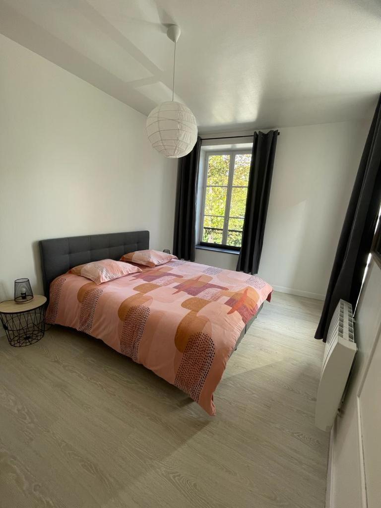 Appartement Le Petit Charcot Charleville-Mézières Εξωτερικό φωτογραφία